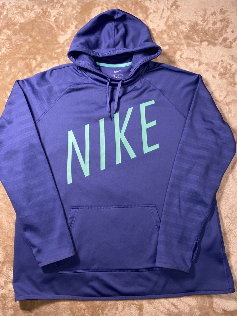 Nike Therma Logo Training Deep Purple Hoodie with Mint NIKE Script